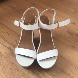 White Wedges